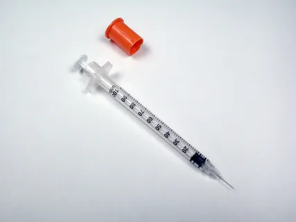 تصویر 4 از خرید سرنگ انسولین سرپیچی + قیمت فروش استثنایی